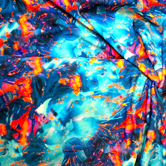 Go With The Flow (fused Hawaii name) Fabric - Picture 1 of 2